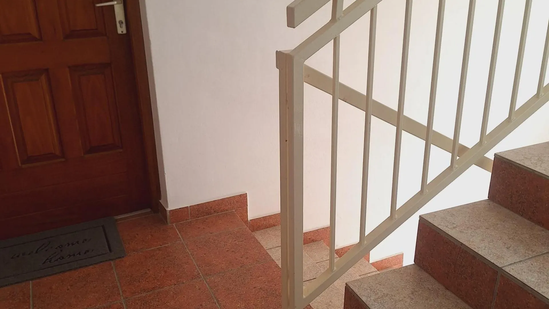 Apartman Laura Vir